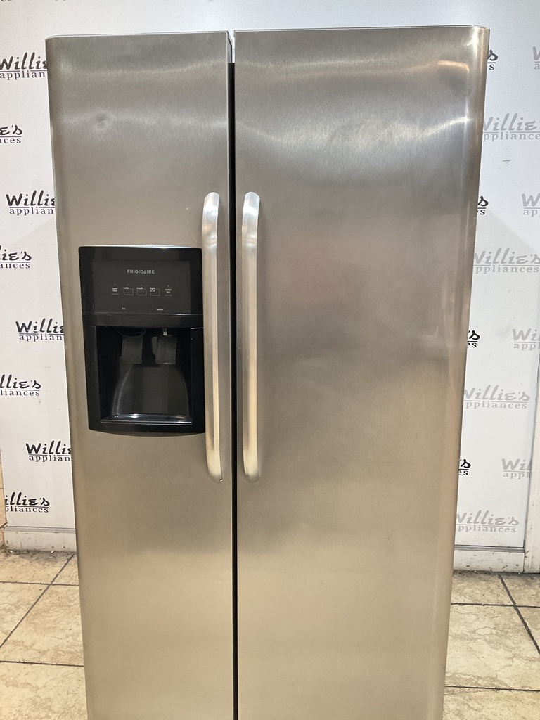Frigidaire Refrigerator Side by side 37x69 1/2” (Stainless steel) 