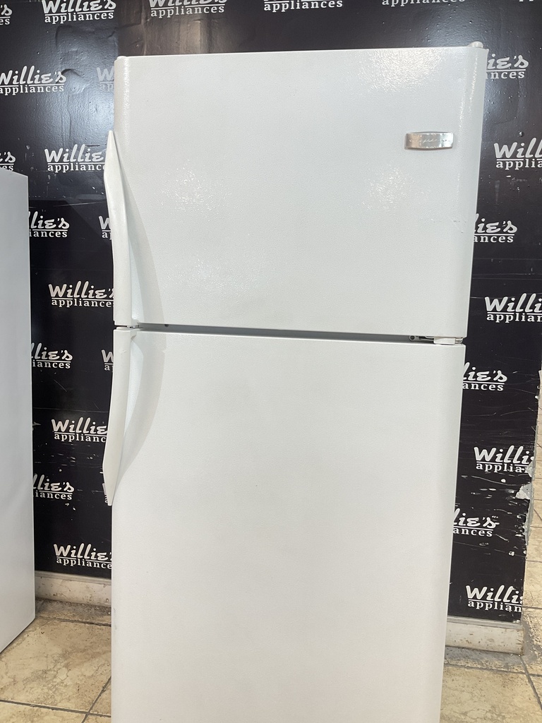 Frigidaire Refrigerator Top and Bottom 30x69 (White) 