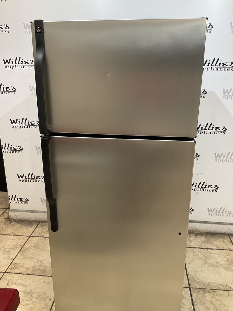 Ge Refrigerator Top and Bottom 28x64 1/2” (Stainless Steel) 