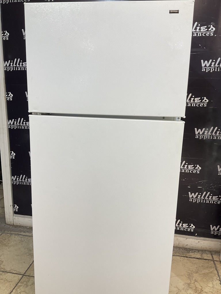 Hotpoint Refrigerator Top and Bottom 28x64 1/2” (white) 