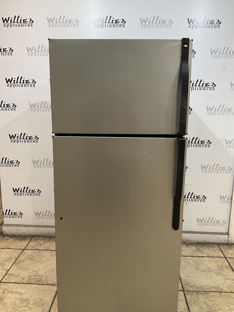 Hotpoint Refrigerator Top and Bottom 28x64 1/2” (Stainless Steel) 