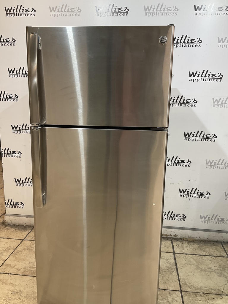 Ge Refrigerator Top and Bottom 28x64 1/2” (Stainless Steel) 