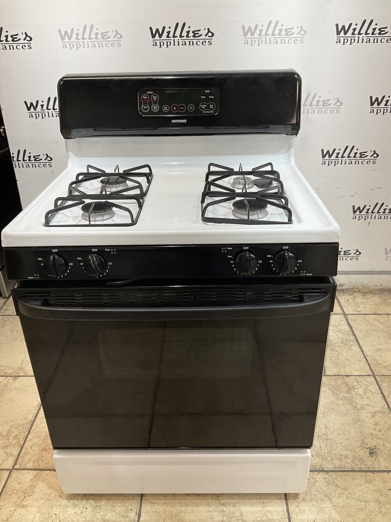 Hotpoint Natural Gas Stove 30inches (White/Black) 