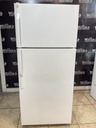 Ge Refrigerator Top and Bottom 28x64 1/2” (white) 