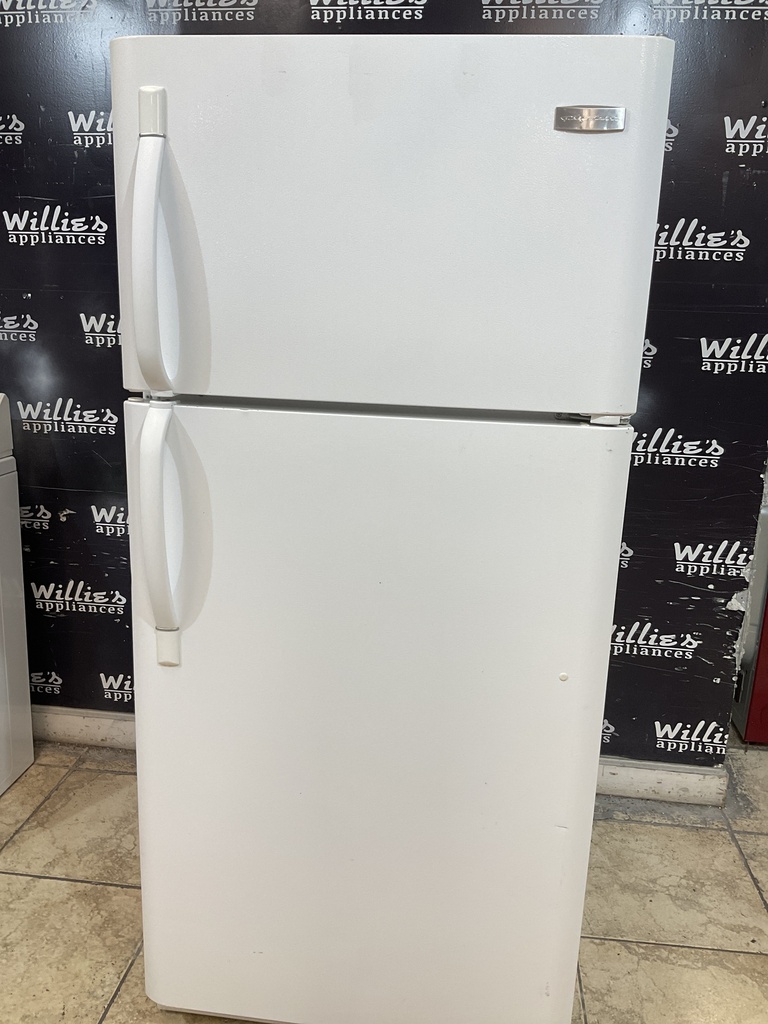 Frigidaire Refrigerator Top and Bottom 30x65 1/2” (White) 
