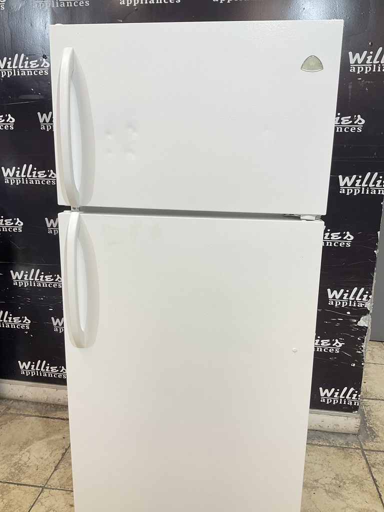 White Westinghouse Refrigerator Top and Bottom 30x65 1/2” (White)