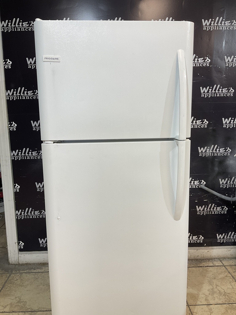 Frigidaire Refrigerator Top and Bottom 30x68 1/2” (White) 