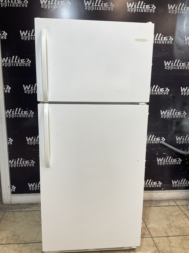 Frigidaire Refrigerator Top and Bottom 28 1/2” x 65 1/2”. (white) 