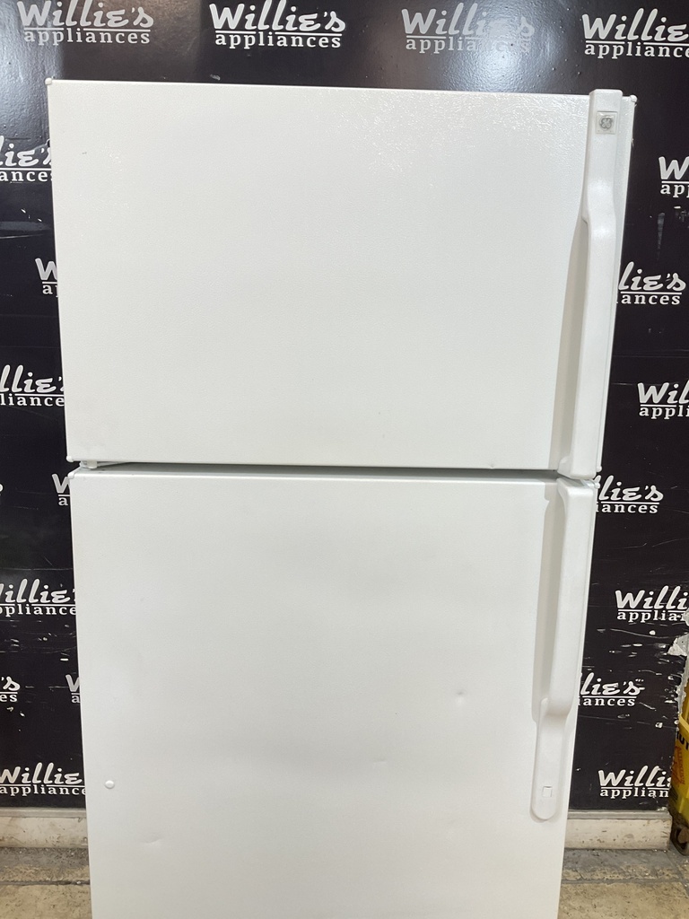Ge Refrigerator Top and Bottom 28x67 1/2” (White) 