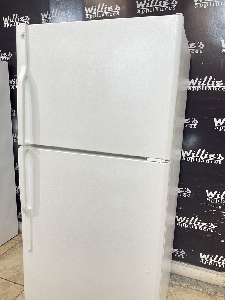 Ge Refrigerator Top and Bottom 30x66 1/2” (White) 