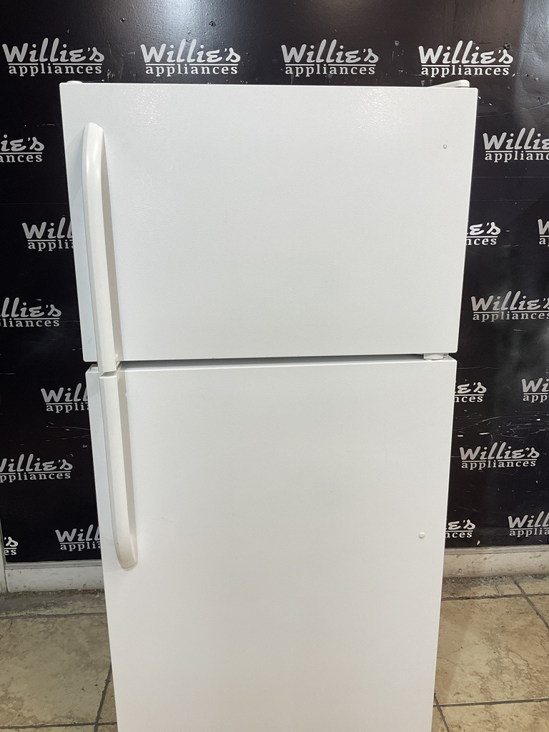 Frigidaire Refrigerator Top and Bottom 28x60 (White) 