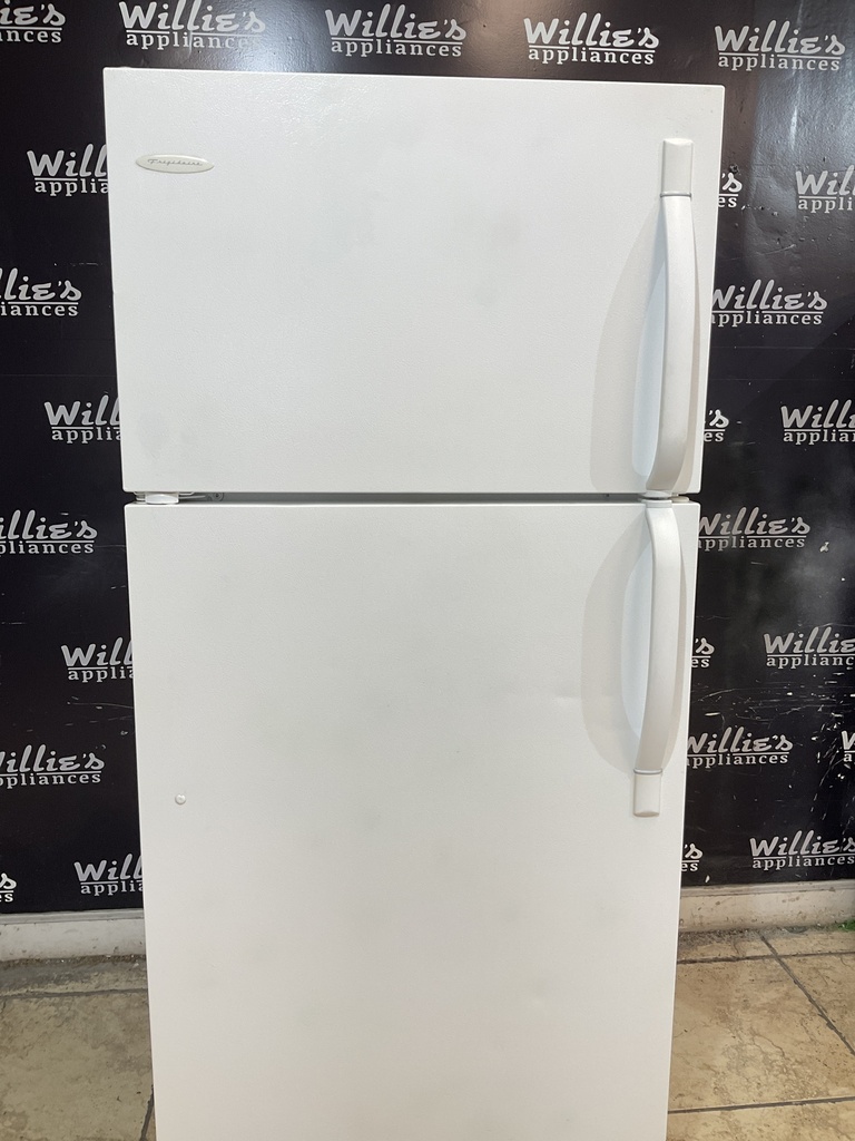 Frigidaire Refrigerator Top and Bottom 28 1/2” x 65l (White) 