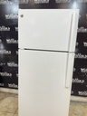 Ge Refrigerator Top and Bottom 28x64 1/2” (White) 