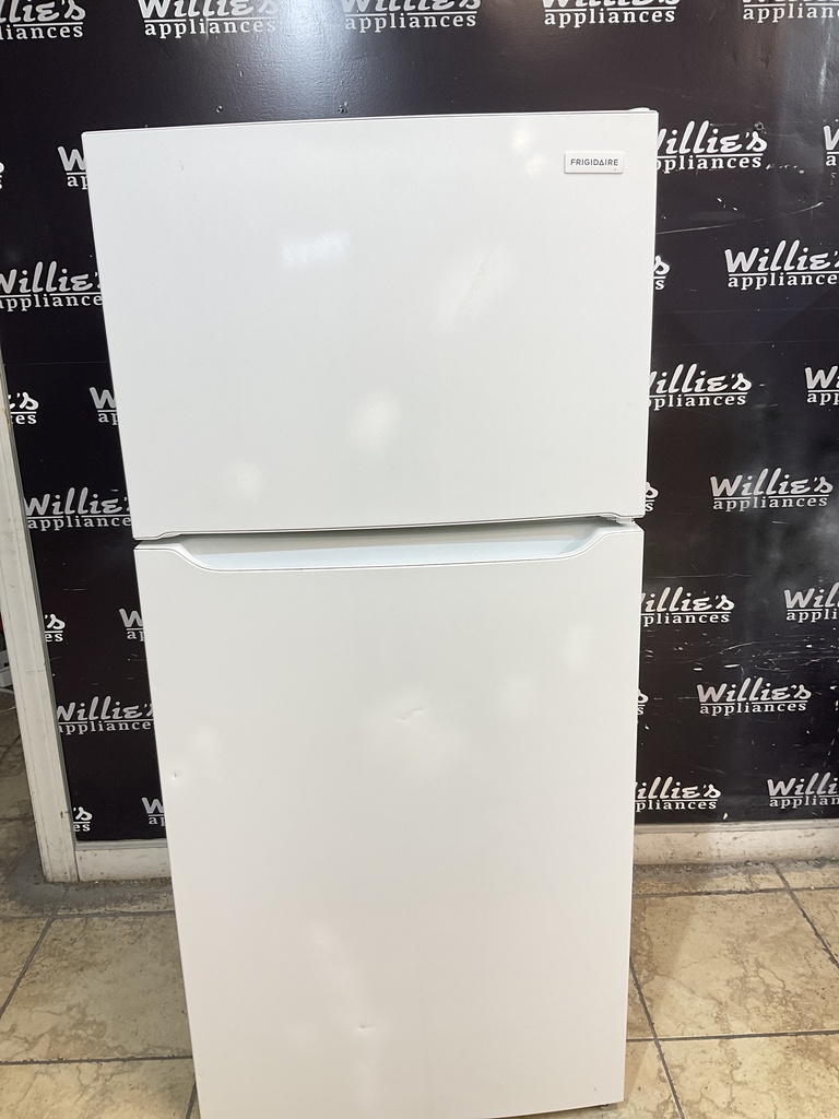 Frigidaire Refrigerator Top and Bottom 30x66 (White) 