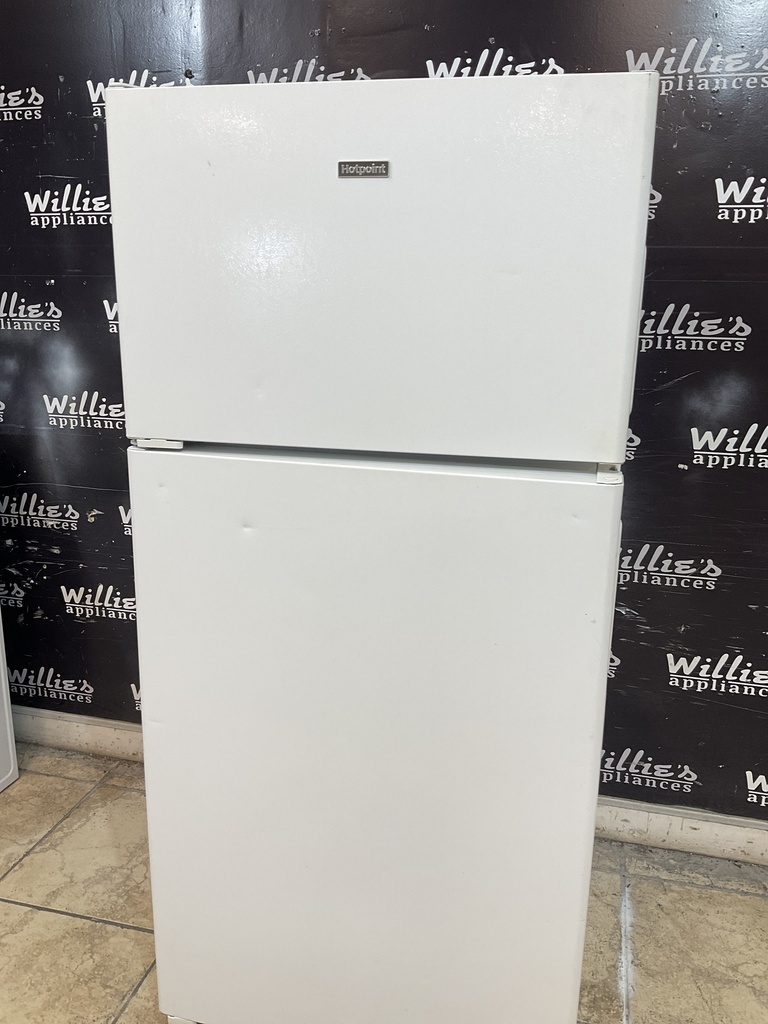 Ge Refrigerator Top and Bottom 28x61 1/2” (white)
