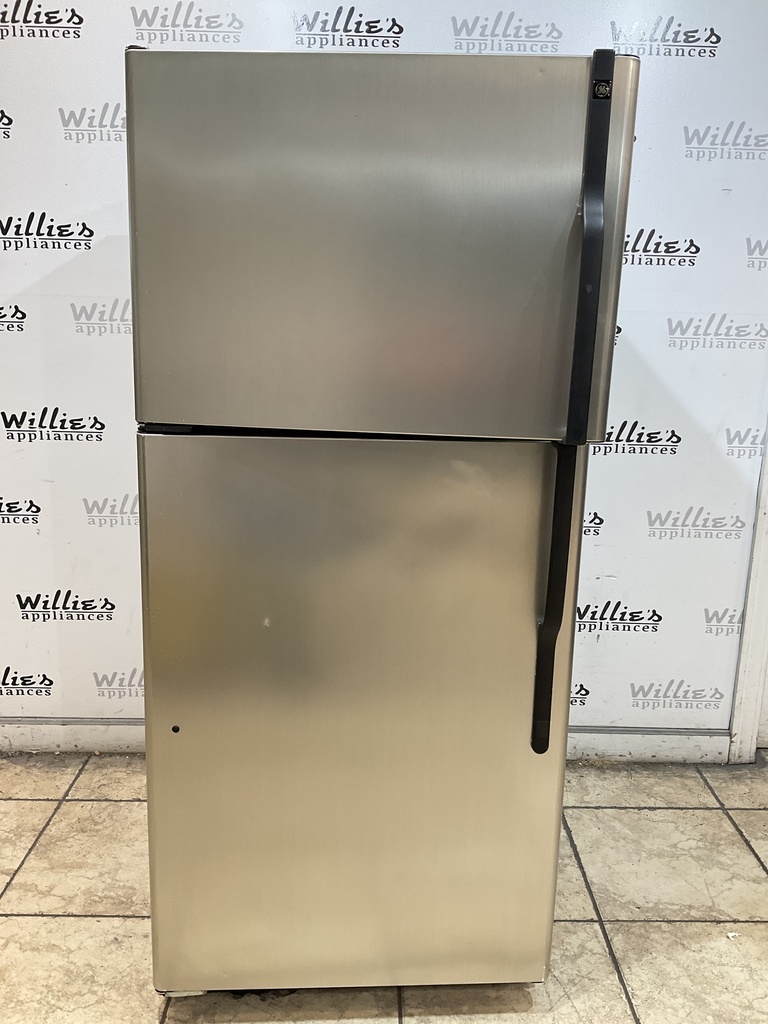 Ge Refrigerator Top and Bottom 30x66 1/2” (Stainless Steel) 