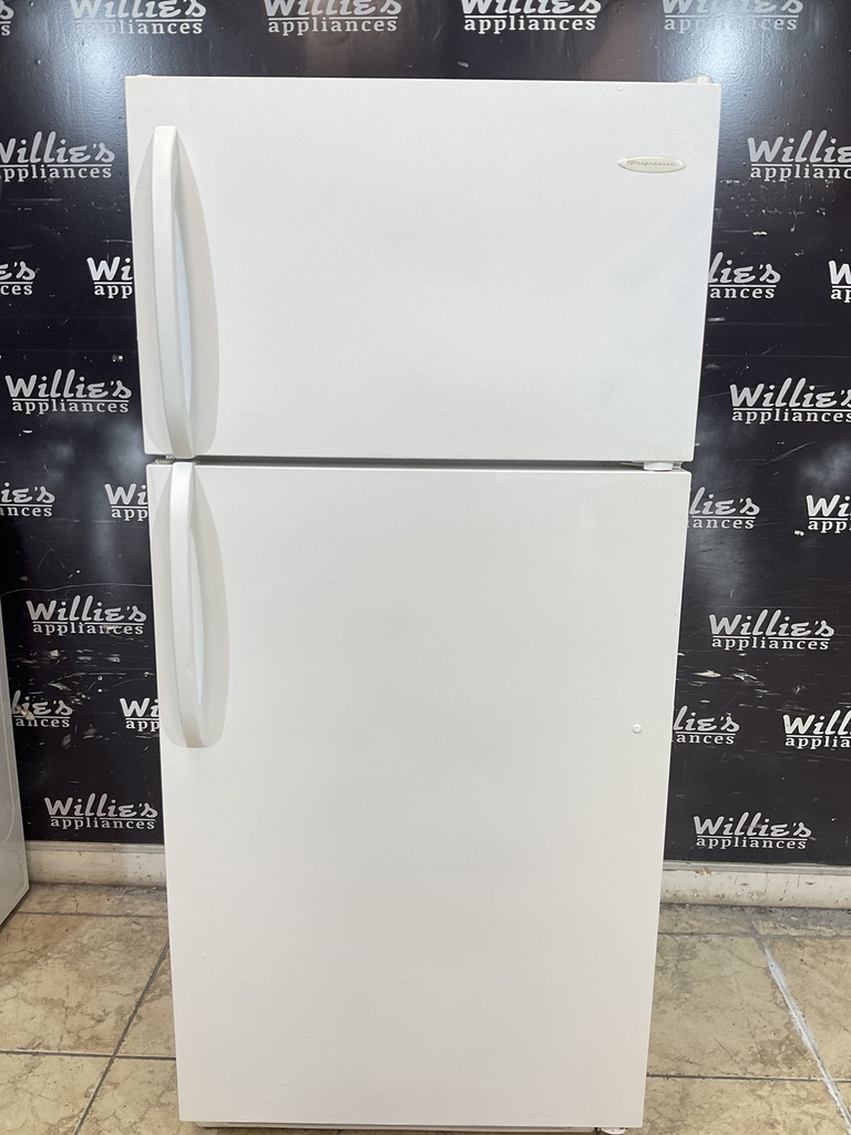 Frigidaire Refrigerator Top and Bottom 30x66 (White). 