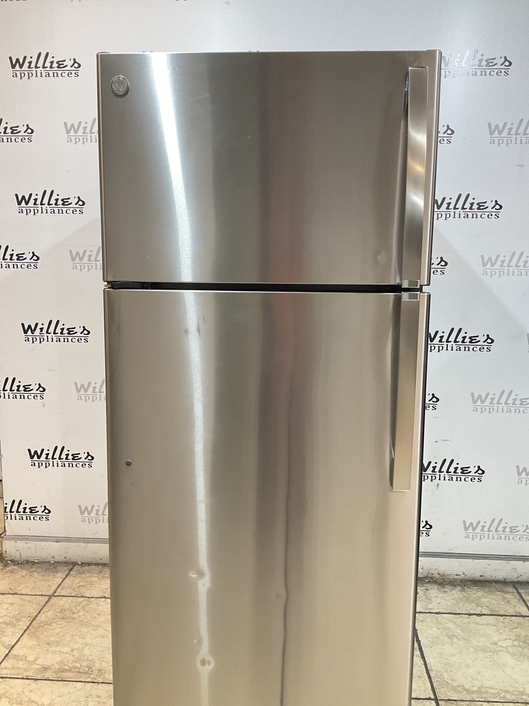 Ge Refrigerator Top and Bottom 28x67 (Stainless Steel)