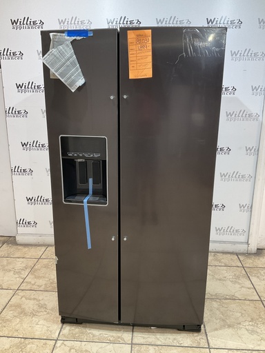 [82031] Whirlpool New Open Box Refrigerator