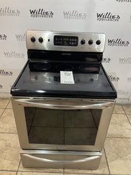 [86311] Frigidaire Used Electric Stove 220 volts (40/50 AMP)