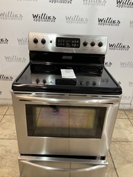 [86338] Frigidaire Used Electric Stove 220 volts (40/50 AMP)