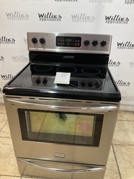 [86810] Frigidaire Used Electric Stove 220 volts (40/50 AMP)