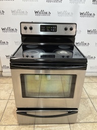 [87582] Frigidaire Used Electric Stove 220 volts (40/50 AMP) 30Inches”