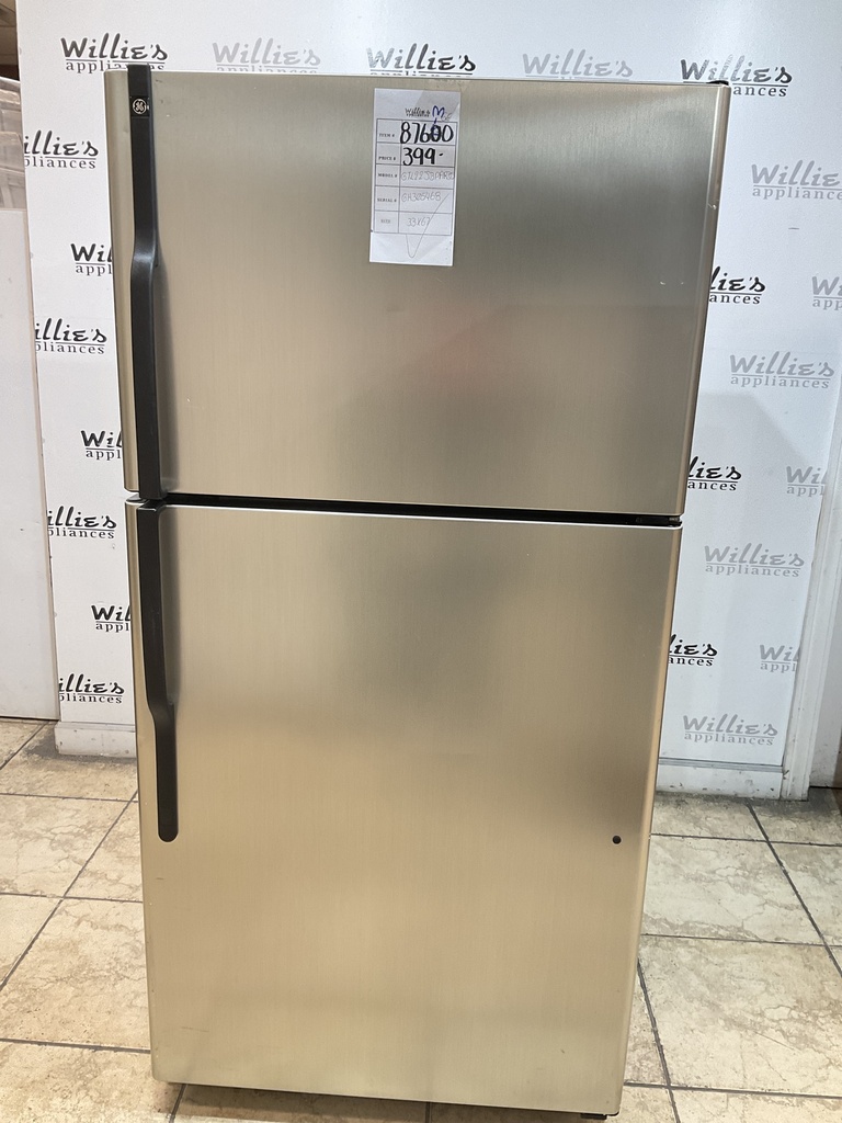Ge Used Refrigerator Top and Bottom 33x67”