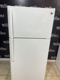 [87735] Ge Used Refrigerator Top and Bottom 28x64”