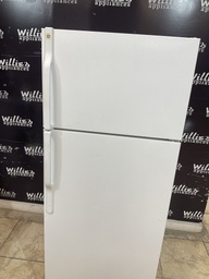 [87765] Ge Used Refrigerator Top and Bottom 28x67