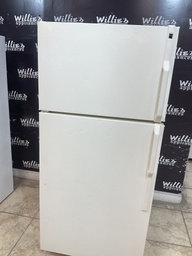 [88179] Hotpoint Used Refrigerator Top and Bottom 28x61 1/2”
