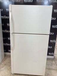 [88071] Kenmore Used Refrigerator Top and Bottom 33x65 1/2”