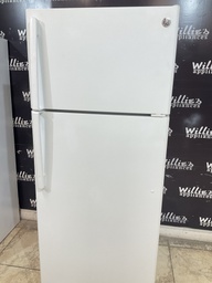 [88098] Ge Used Refrigerator Top and Bottom 28x66 1/2”