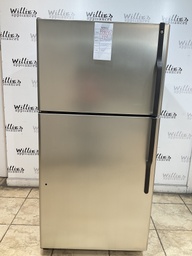 [88690] Ge Used Refrigerator Top and Bottom 33x67