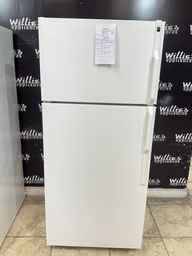 [88776] Hotpoint Used Refrigerator Top and Bottom 28x64 1/2”