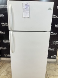 [88768] White Westinghouse Used Refrigerator Top and Bottom 30x65 1/2”
