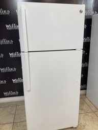 [88875] Ge Used Refrigerator Top and Bottom 28x64