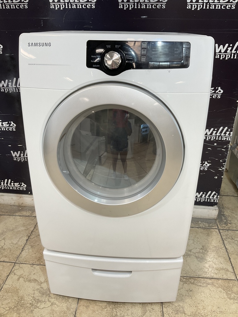 Samsung Used Electric Dryer 20volts (30 AMP) 27inches {no cord}