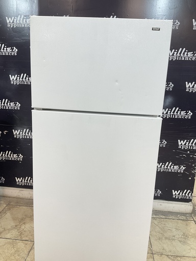 [92369] Hotpoint Used Refrigerator Top and Bottom 28x61 1/2”
