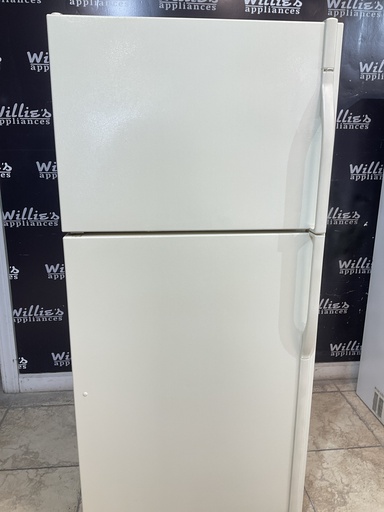 [93496] Kenmore Used Refrigerator Top and Bottom 30x65 1/2” 