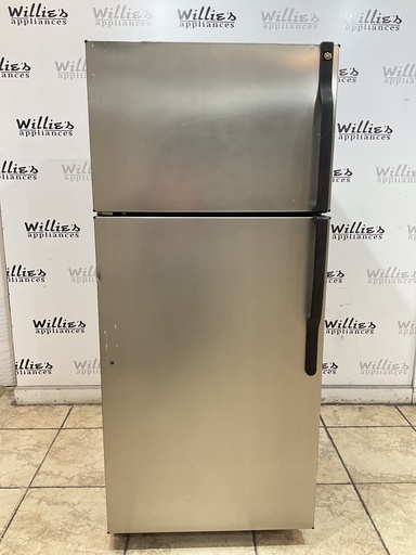 [93938] Ge Used Refrigerator Top and Bottom 28x64 1/2” 