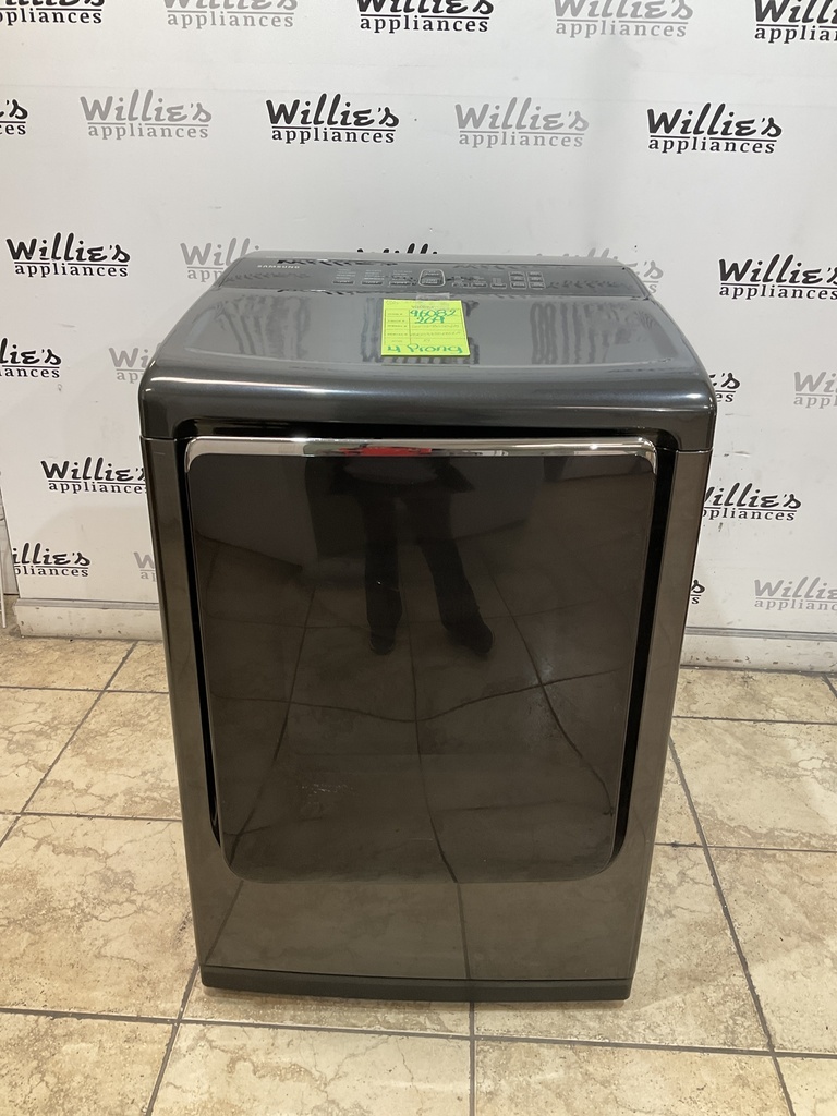 Samsung Used Electric Dryer 220volts (30 AMP) 27inches {4 prong} 