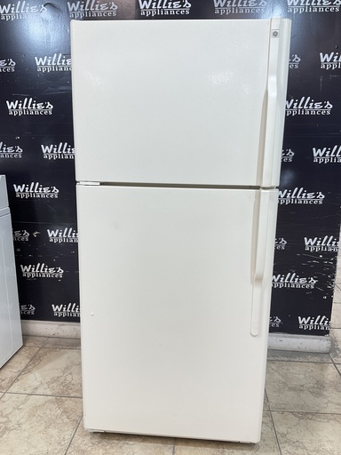 [96324] Ge Used Refrigerator Top and Bottom 30x66 1/2"
