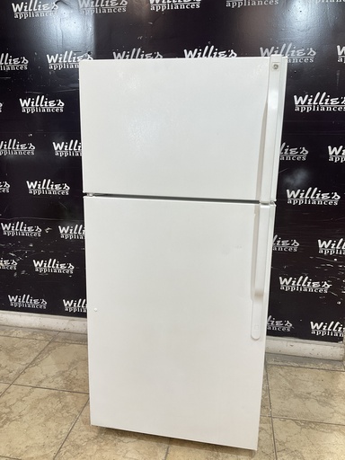 [96329] Ge Used Refrigerator Top and Bottom 28x61 1/2” 