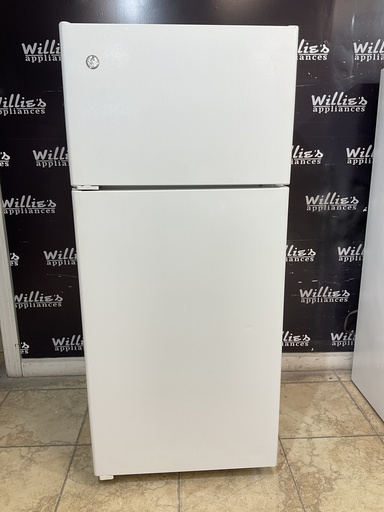 [96385] Ge Used Refrigerator Top and Bottom 28x64