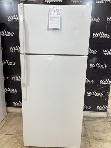 [95675] Ge Used Refrigerator Top and Bottom 28x67
