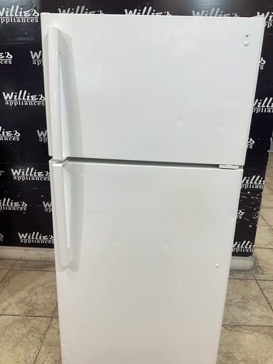 [96676] Ge Used Refrigerator Top and Bottom 28x61” 