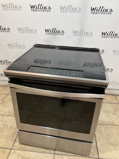 [96871] Whirlpool Used Electric Stove 220volts (40/50 AMP) 30inches {4 prong} 