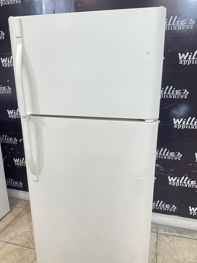 [96883] Kenmore Used Refrigerator Top and Bottom 30x65 1/2” (Bisque)
