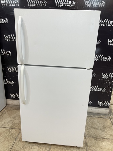 [96908] Frigidaire Used Refrigerator Top and Bottom 28x59 1/2” 